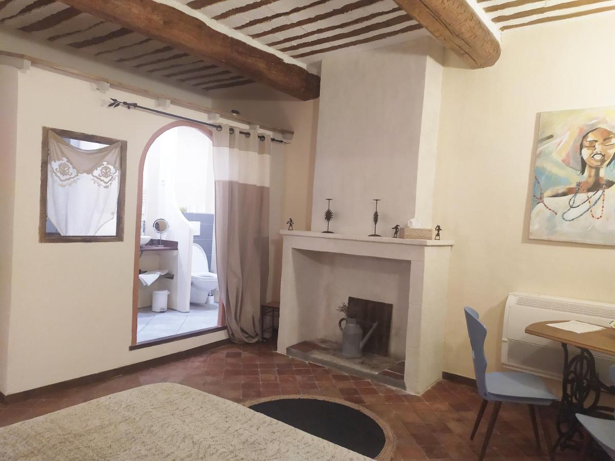 Chambre D'Hotes Face Au Lavoir Méthamis 외부 사진